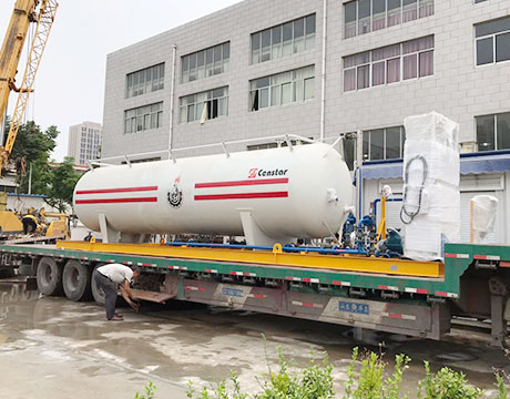 Sinotruk HOWO 6X4 25000L Refueling Diesel Tank Fuel Oil 